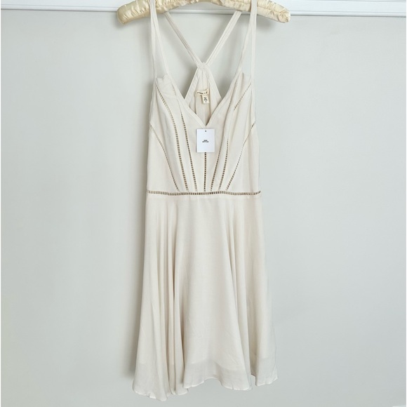Silence + Noise by Urban Outfitters Ivory Dress NWT! Size 8 - Picture 7 of 15